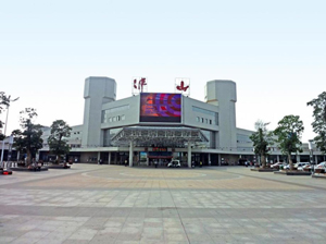 佛山高鐵站燈箱廣告